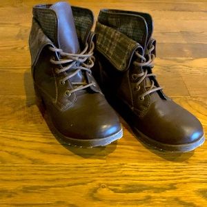 Brown and plaid combat boots.